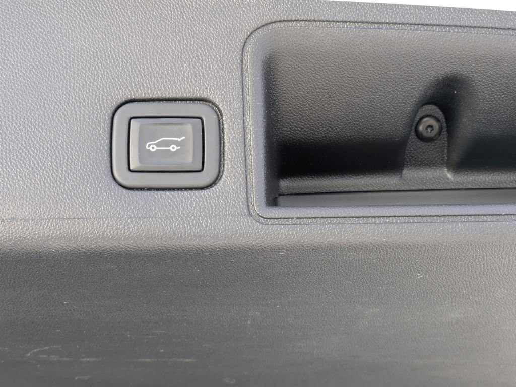 Used 2023 GMC Terrain AT4 image 35