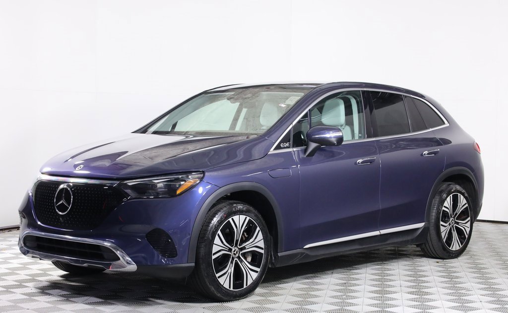 Certified 2023 Mercedes-Benz EQE 350+ 4MATIC SUV w/ Exclusive Trim Package image 3