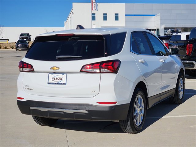 Used 2024 Chevrolet Equinox LT w/ LPO, Floor Liner Package image 6