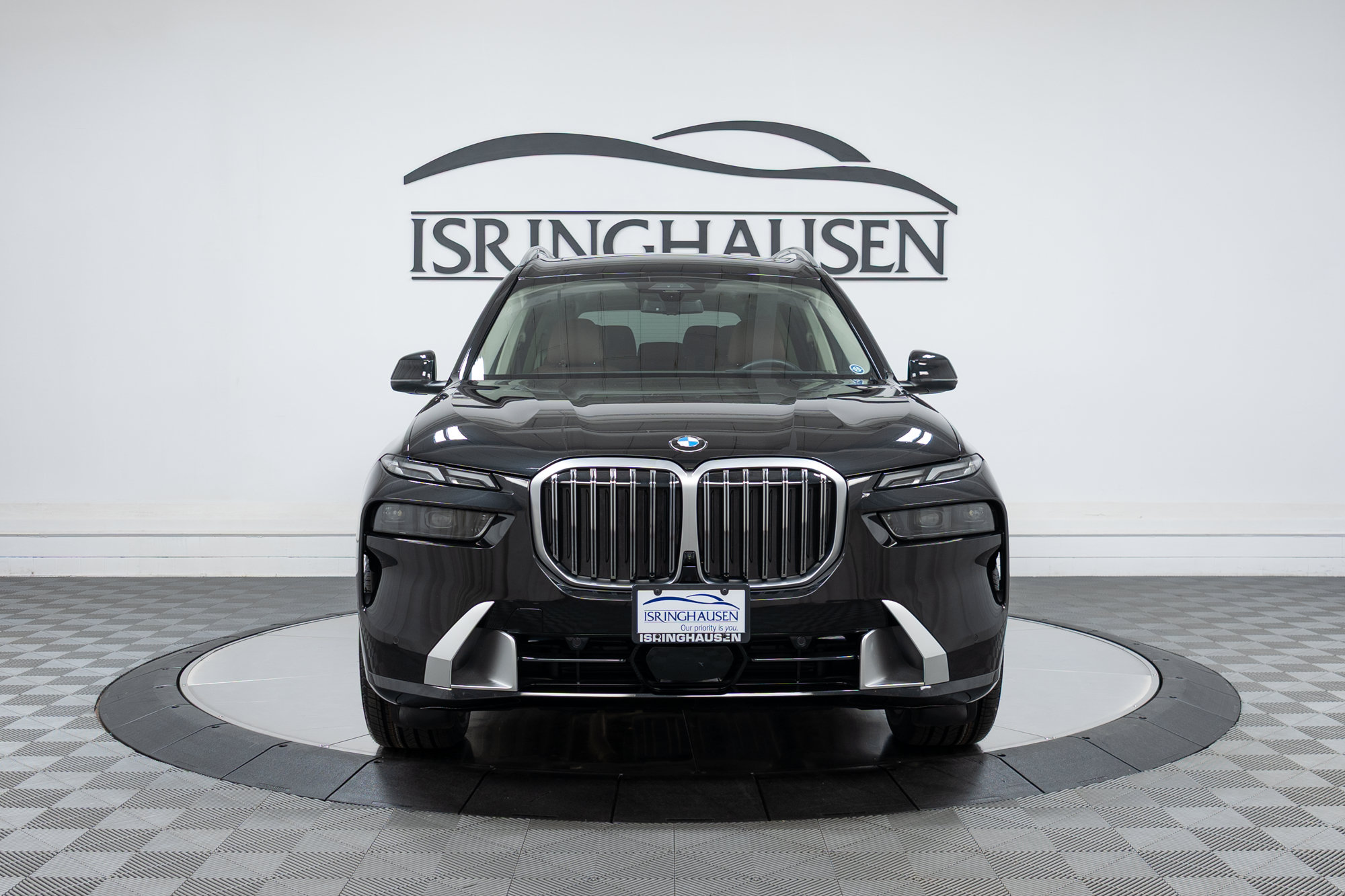 Used 2024 BMW X7 xDrive40i w/ Executive Package AWD/4WD image 2