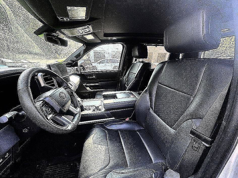Used 2023 Toyota Tundra Platinum AWD/4WD image 32