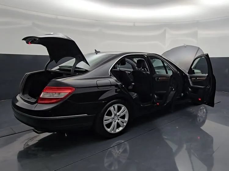 Used 2011 Mercedes-Benz C 300 4MATIC Sedan image 14