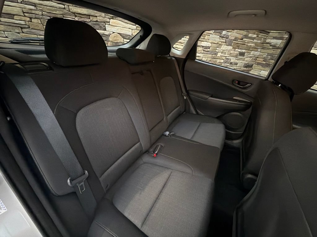 Used 2023 Hyundai Kona SEL AWD/4WD image 45