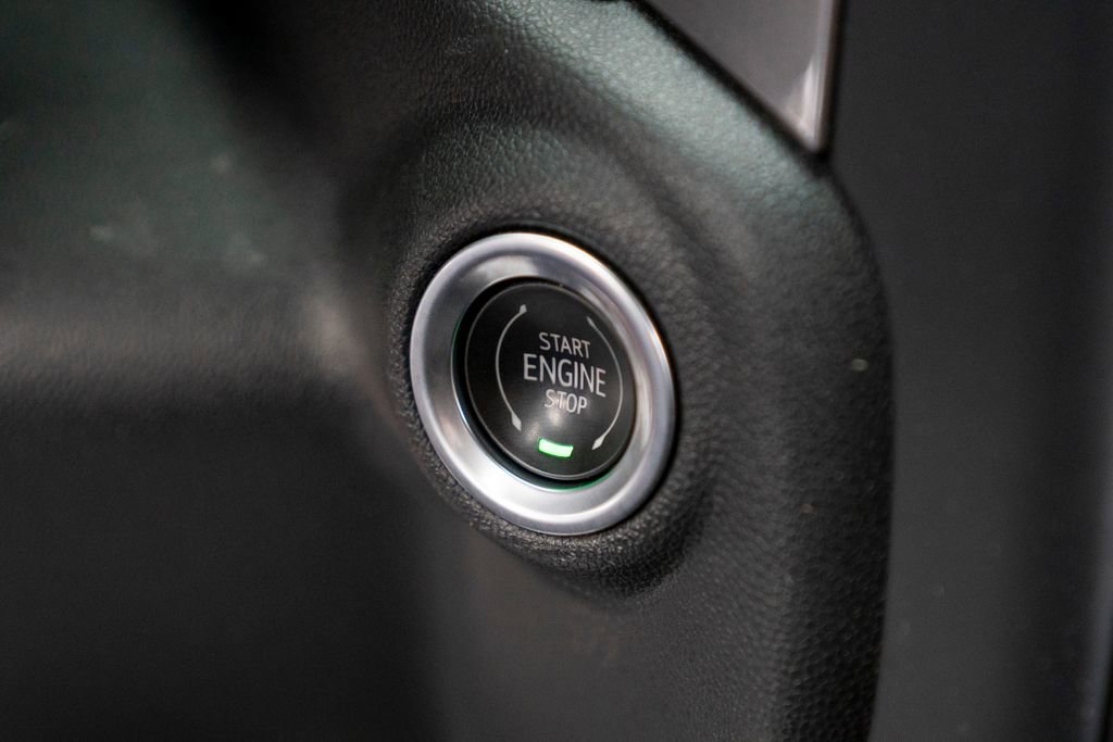 Certified 2023 Chevrolet Silverado 1500 Custom image 29