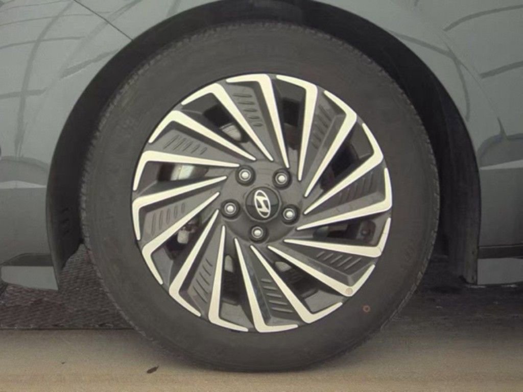 Used 2025 Hyundai Sonata SEL image 20