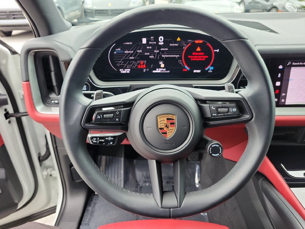 Certified 2026 Porsche Cayenne AWD/4WD image 32
