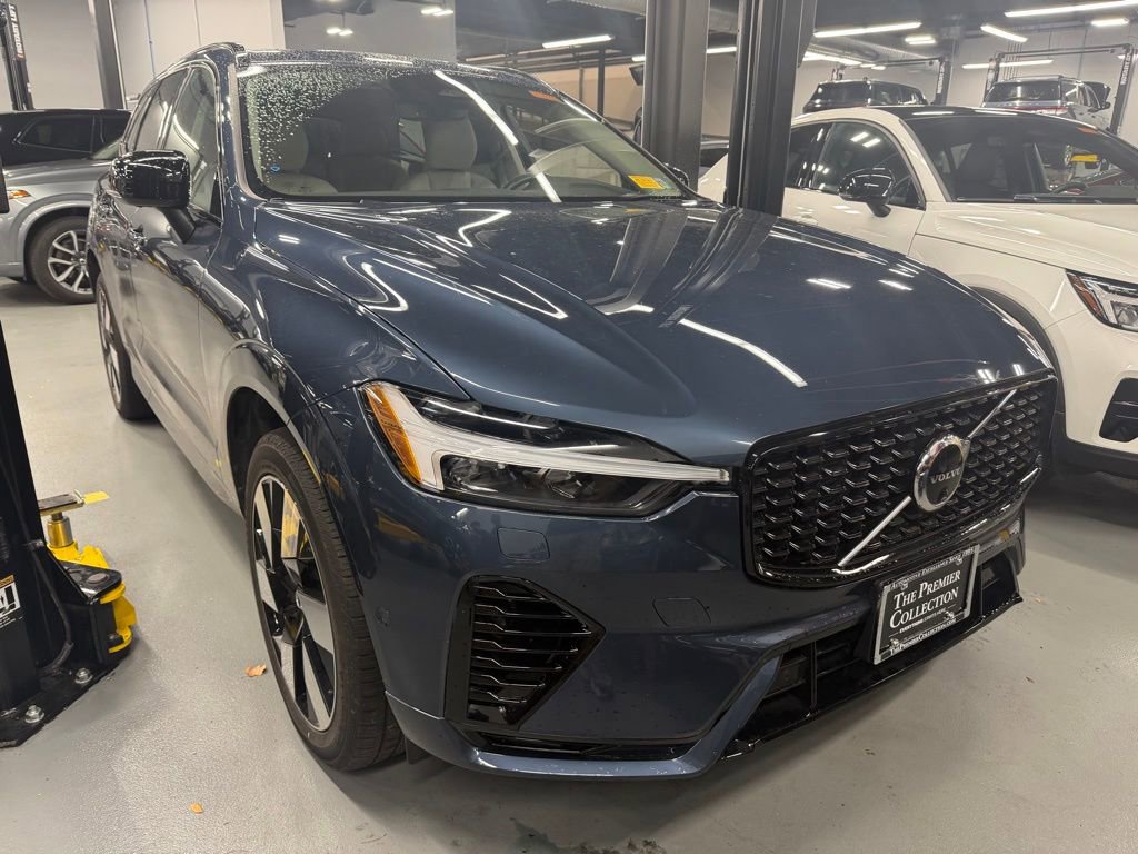 Certified 2024 Volvo XC60 T8 Plus w/ Protection Package Premier AWD/4WD image 1