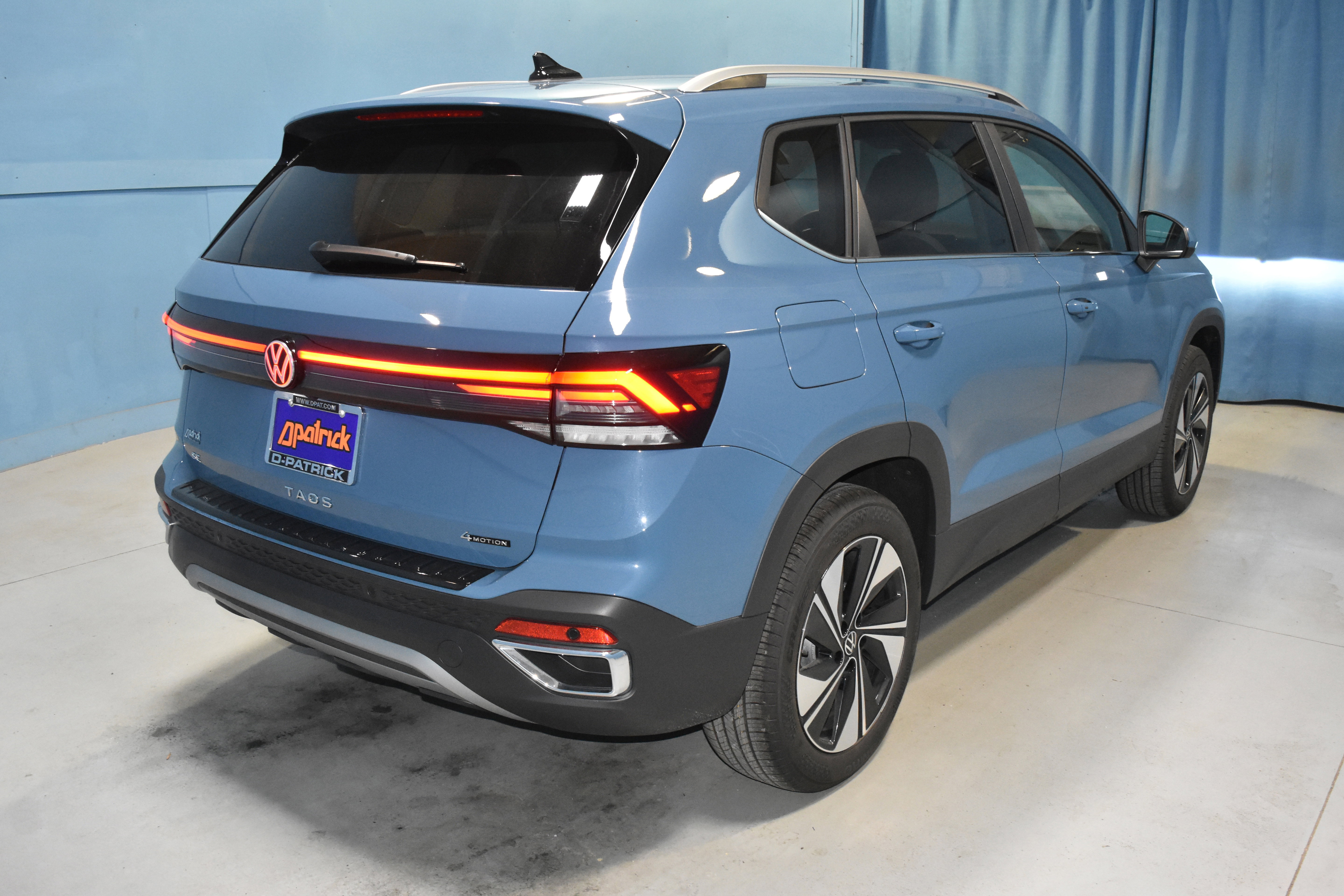New 2026 Volkswagen Taos SE image 21