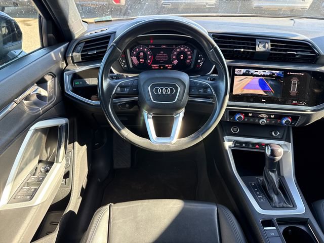 Used 2023 Audi Q3 2.0T Premium image 18