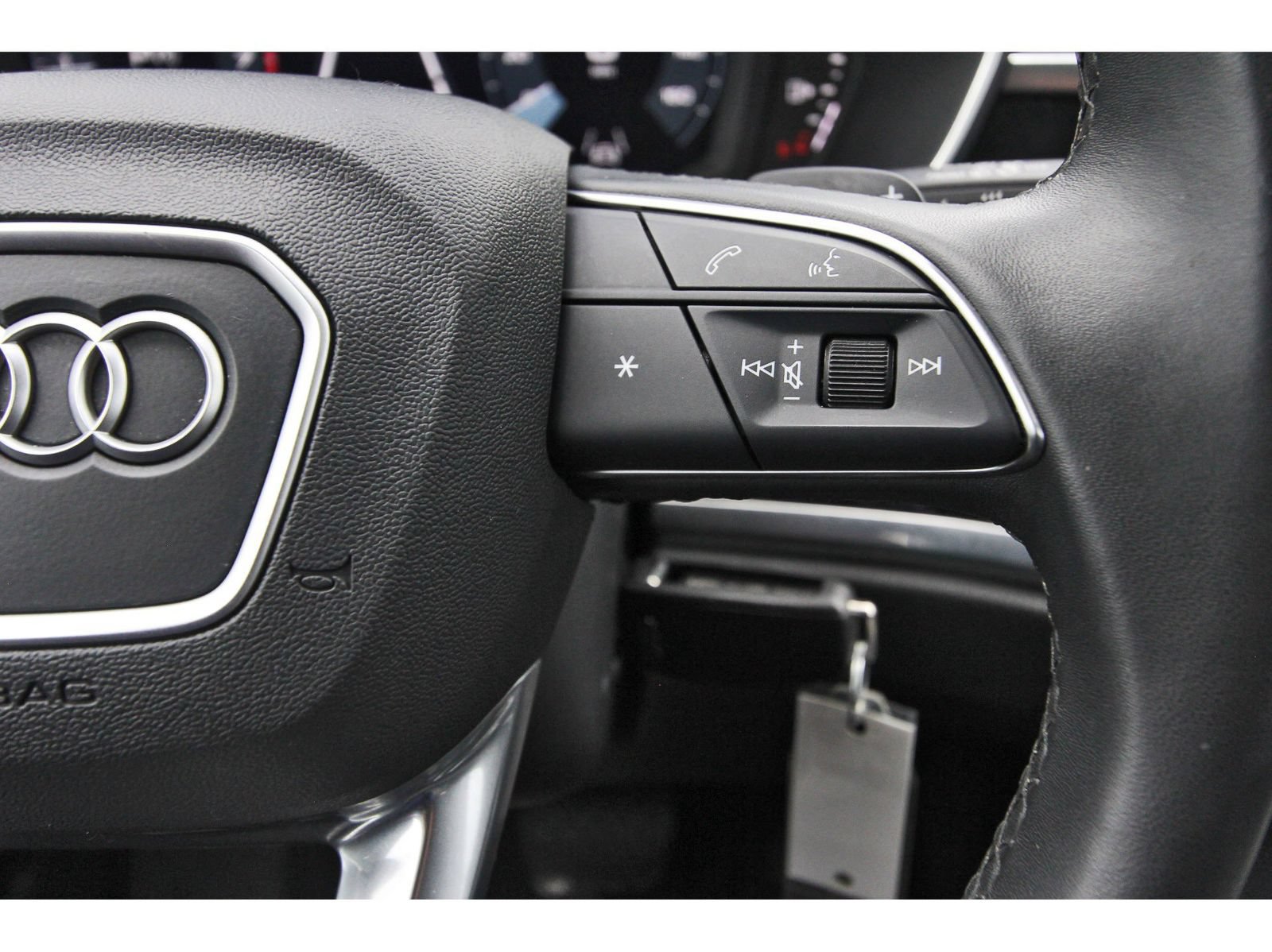 Used 2025 Audi Q3 2.0T Premium AWD/4WD image 19