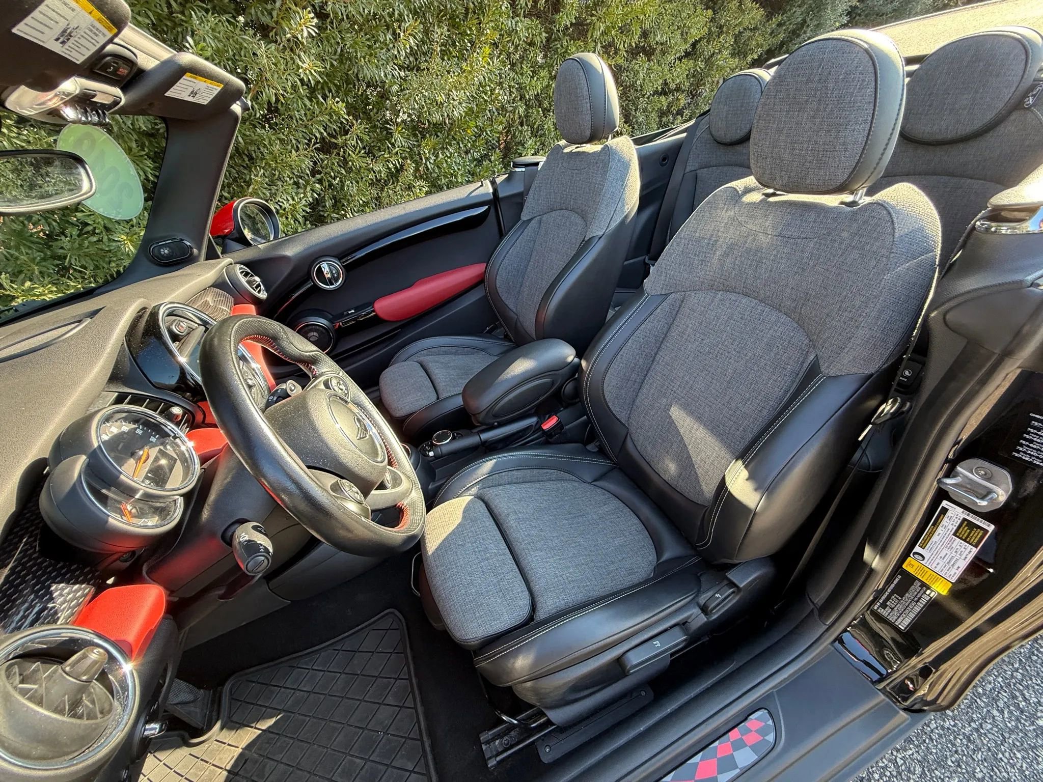 Used 2019 MINI Cooper S image 39