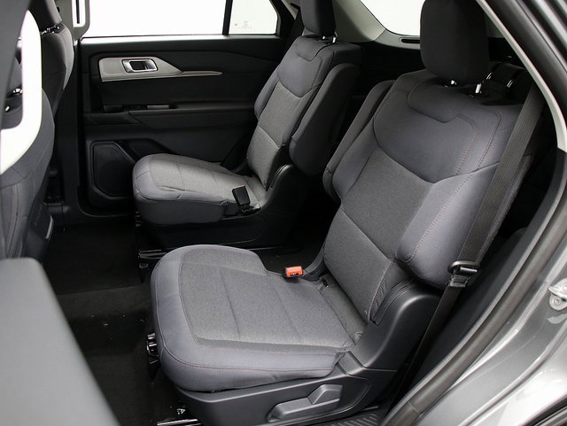 New 2026 Ford Explorer Active image 11
