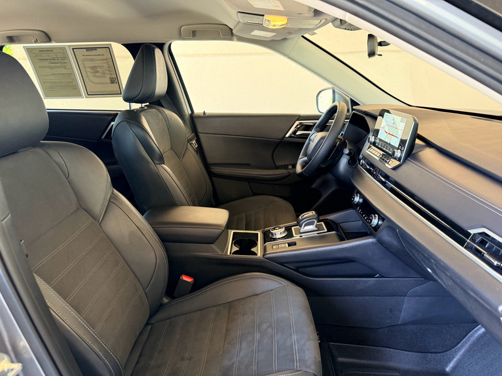 Used 2024 Mitsubishi Outlander SE AWD/4WD image 12