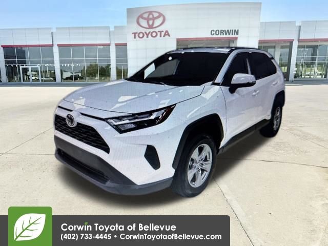 Used 2025 Toyota RAV4 XLE image 15