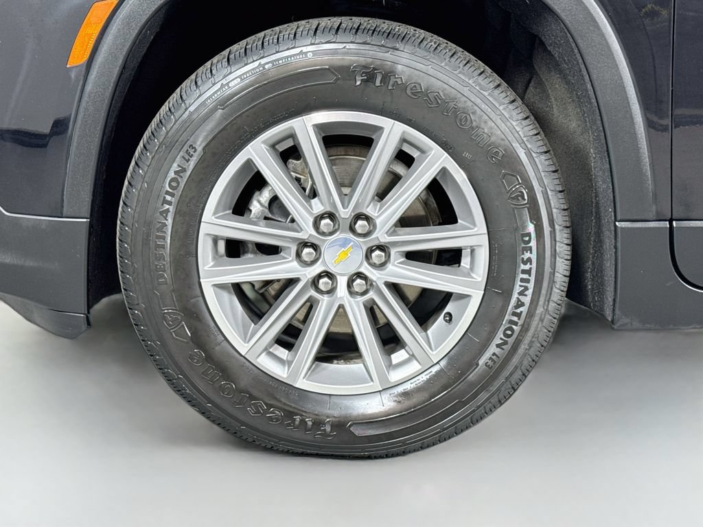 Used 2022 Chevrolet Traverse LT FWD image 9