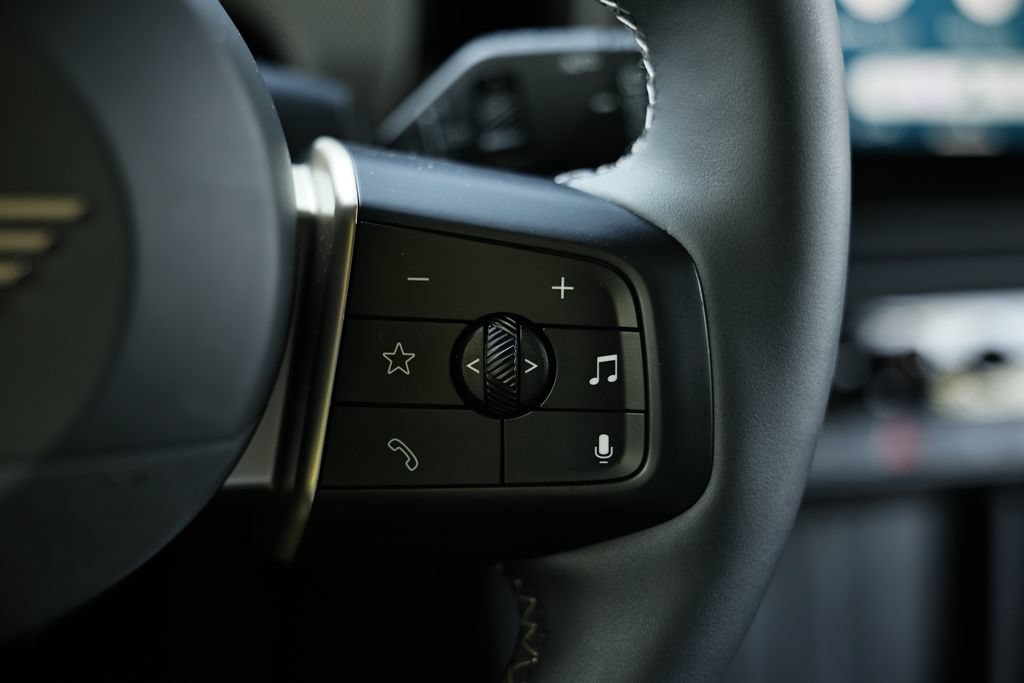 Used 2025 MINI Cooper S FWD image 30