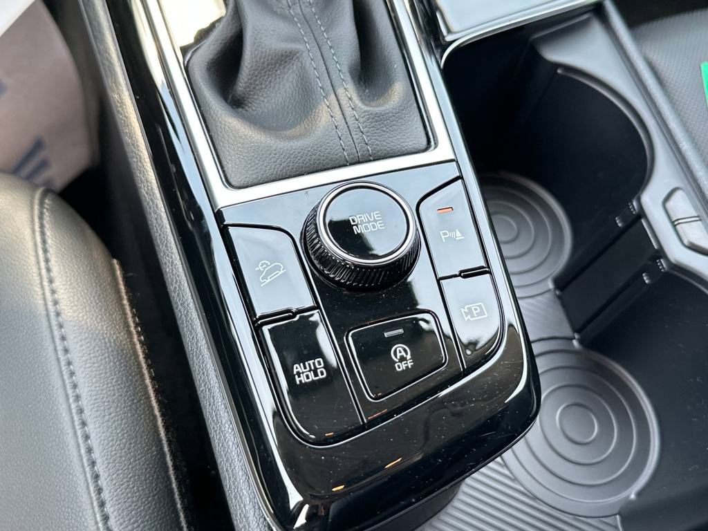 Used 2024 Kia Sportage EX image 20