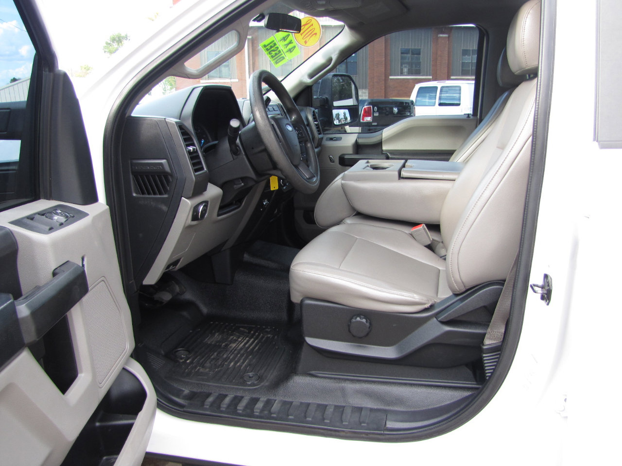 Used 2018 Ford F350 XL w/ Power Equipment Group image 10