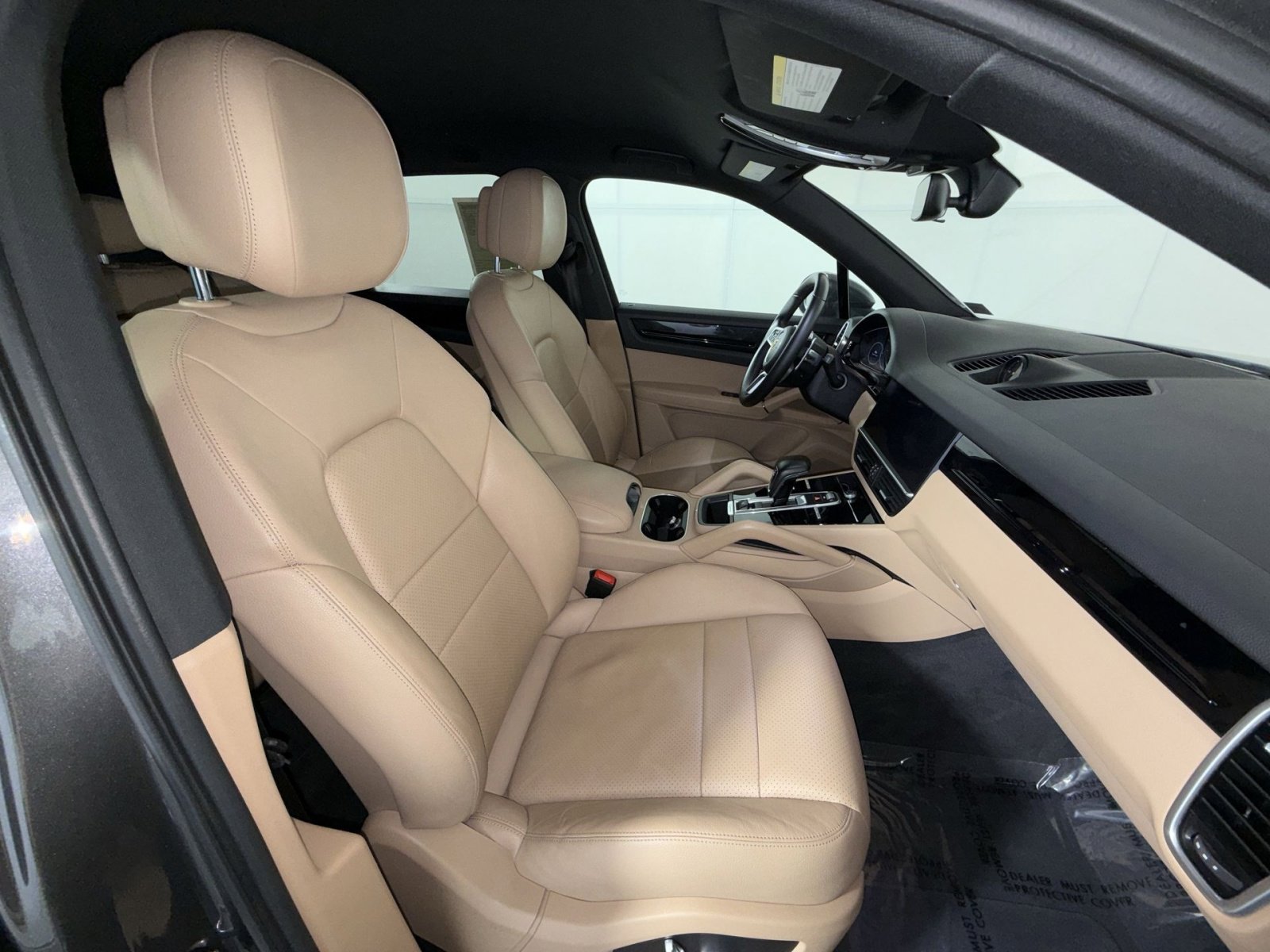 Used 2020 Porsche Cayenne AWD/4WD image 26