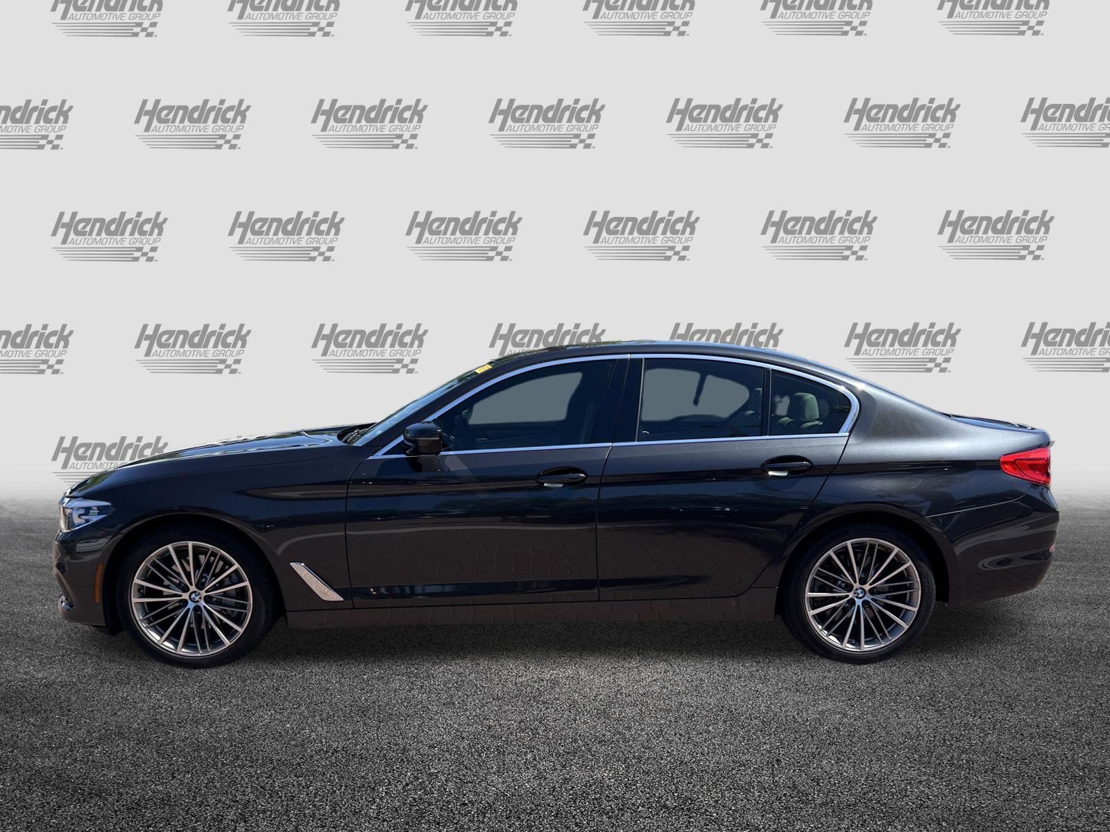 Used 2019 BMW 540i w/ Luxury Seating Package RWD image 7