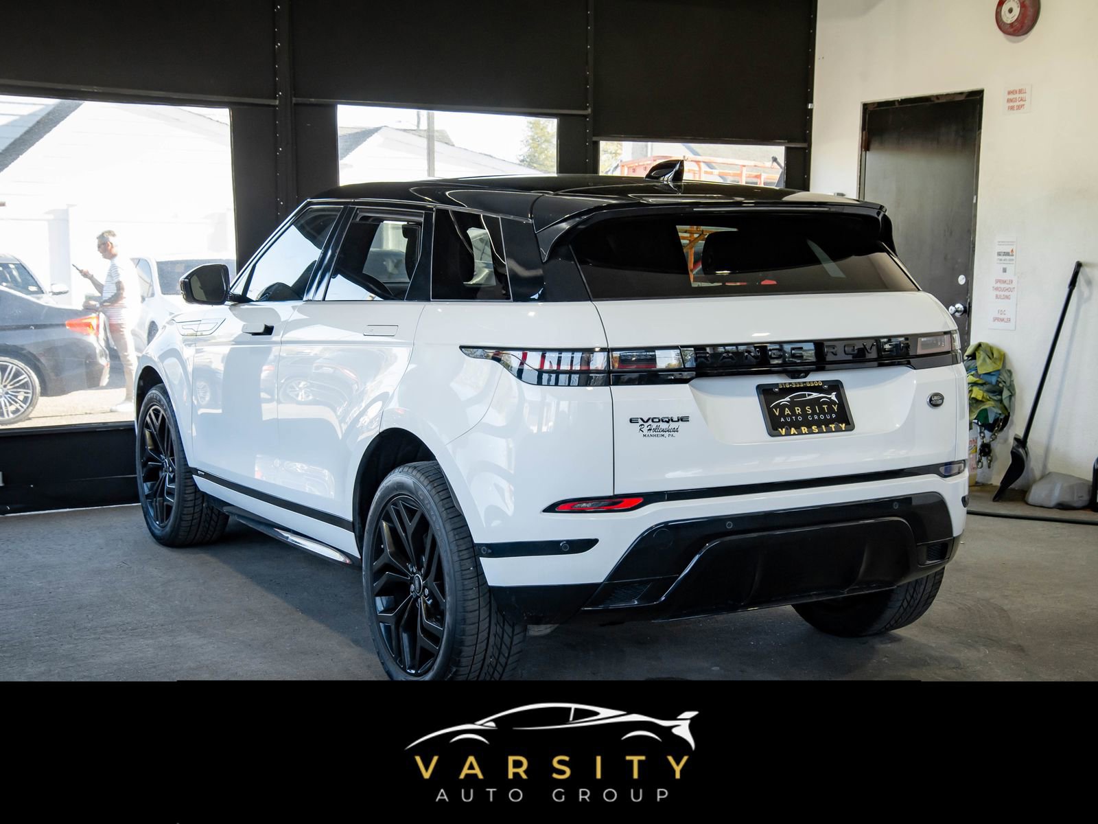Used 2021 Land Rover Range Rover Evoque R-Dynamic S AWD/4WD image 6