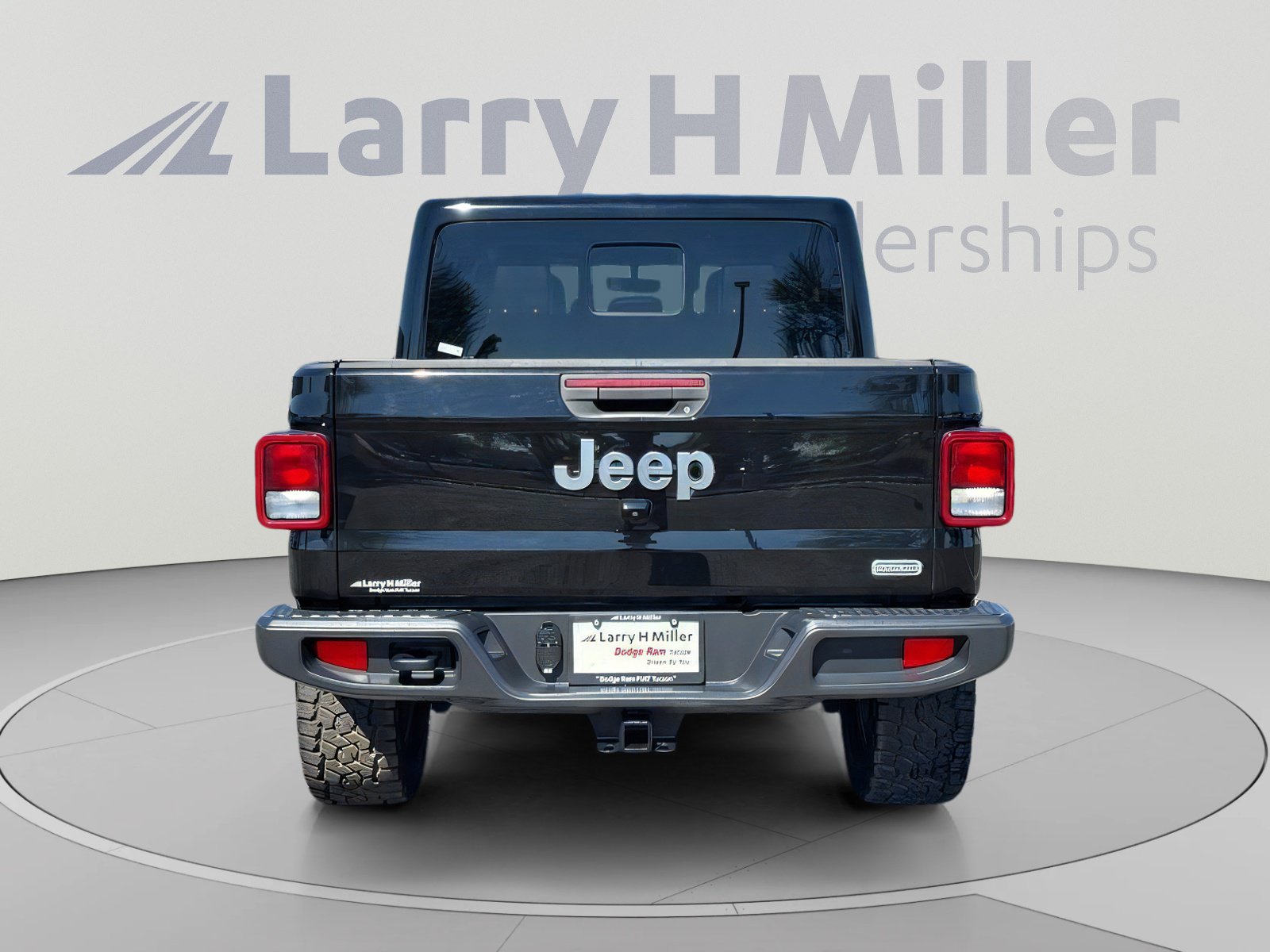 Used 2021 Jeep Gladiator Overland w/ Popular Equipment Package AWD/4WD image 5