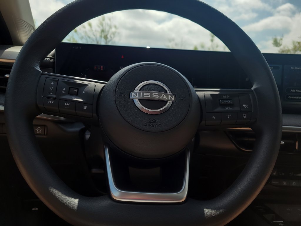 New 2026 Nissan Kicks SV w/ SV Premium Package FWD image 19