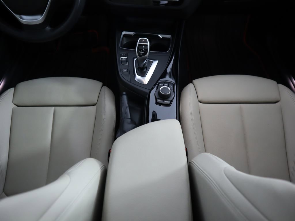 Used 2019 BMW 230i Coupe w/ Convenience Package image 16