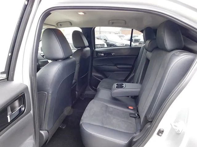 Used 2025 Mitsubishi Eclipse Cross SE image 11