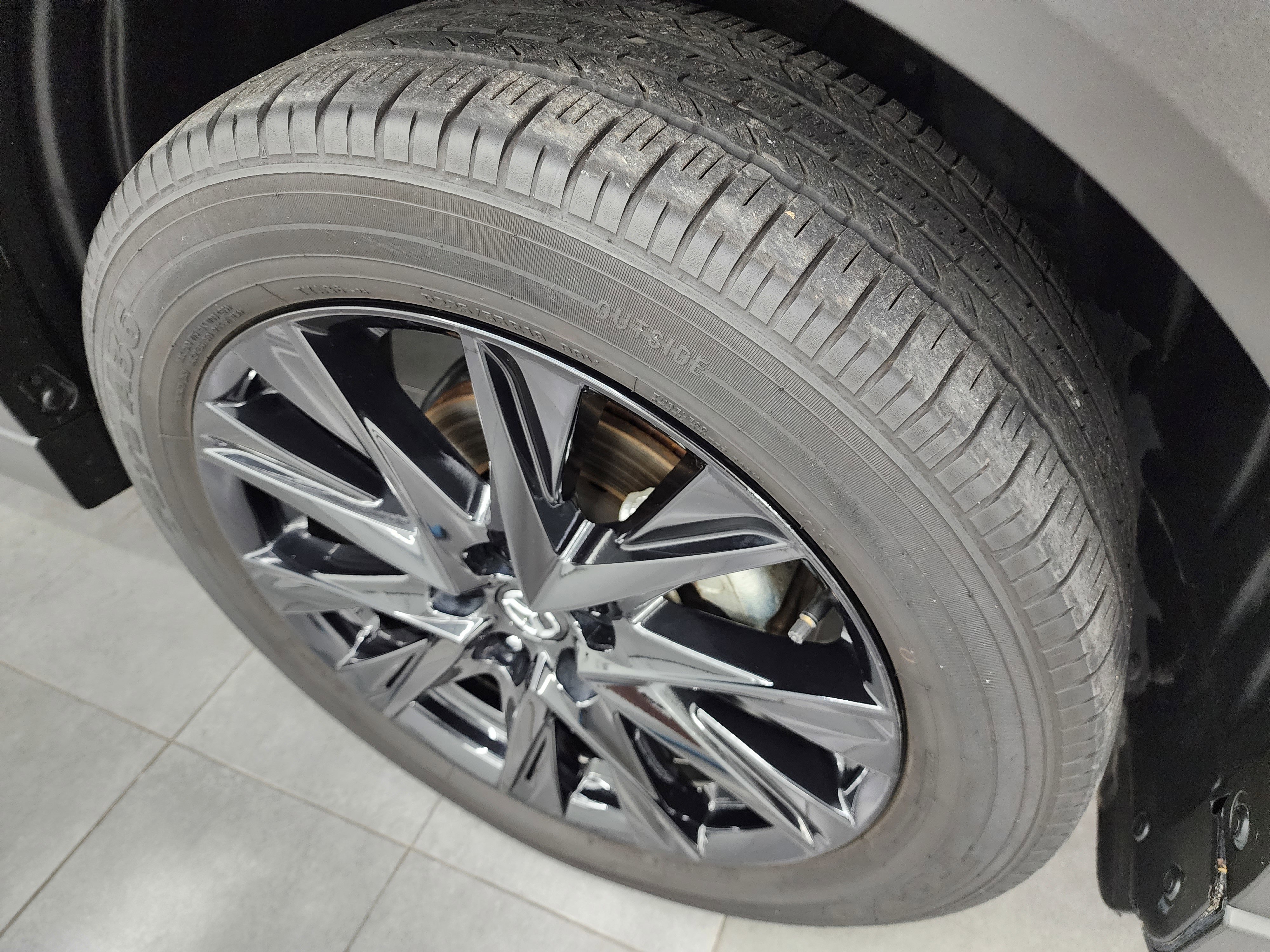 Used 2024 MAZDA CX-5 Carbon Edition image 3