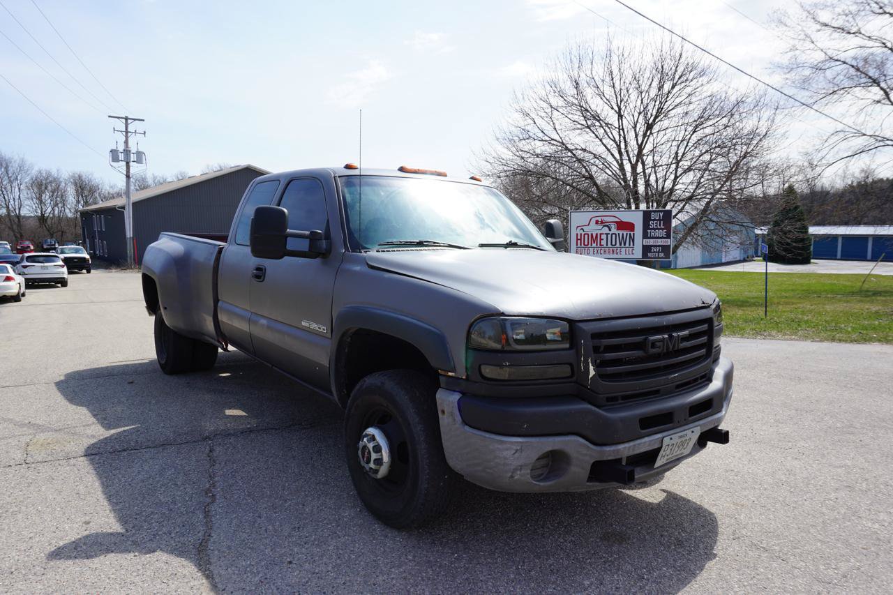 Used 2004 GMC Sierra 3500 4x4 Extended Cab w/ Heavy-Duty Power Package image 11