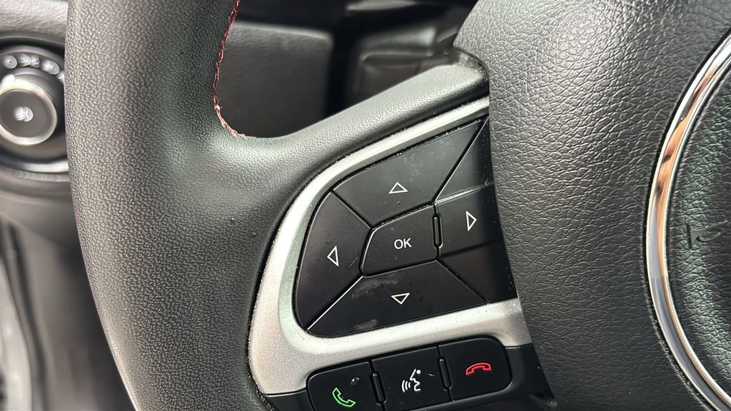 Used 2023 Jeep Renegade Trailhawk w/ Sun/Sound Group AWD/4WD image 16