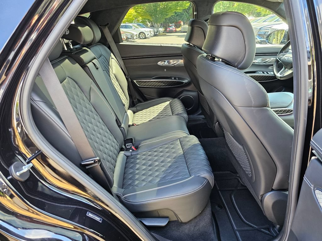 Certified 2025 Genesis GV70 3.5T Sport w/ Sport Prestige Package AWD/4WD image 27