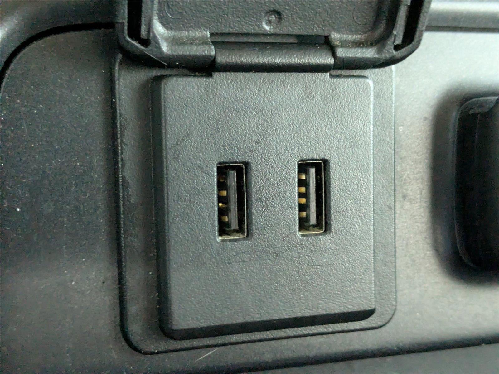 Used 2016 GMC Sierra 3500 Denali w/ Duramax Plus Package image 23