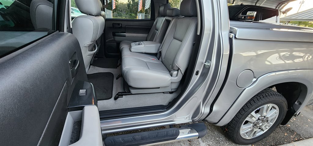 Used 2010 Toyota Tundra 4x4 CrewMax image 26