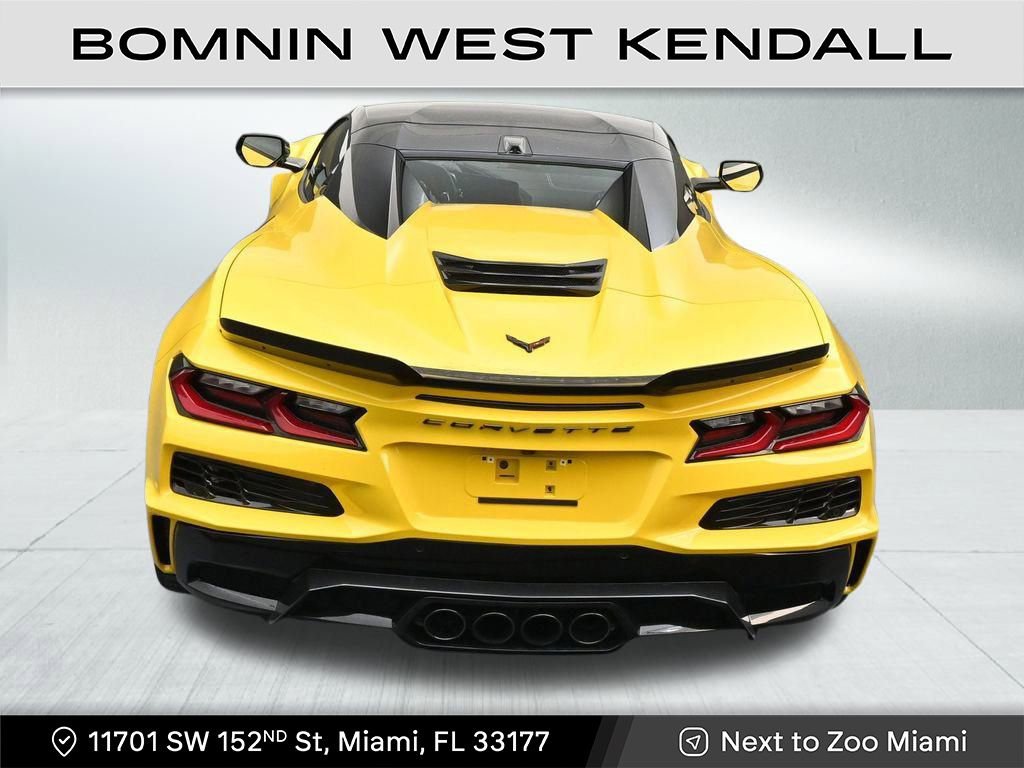 Used 2025 Chevrolet Corvette Z06 w/ Stealth Interior Trim Package image 15
