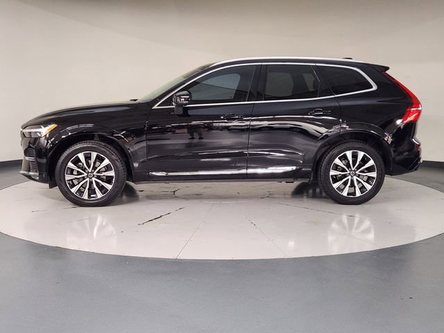 Used 2023 Volvo XC60 B5 Plus image 5