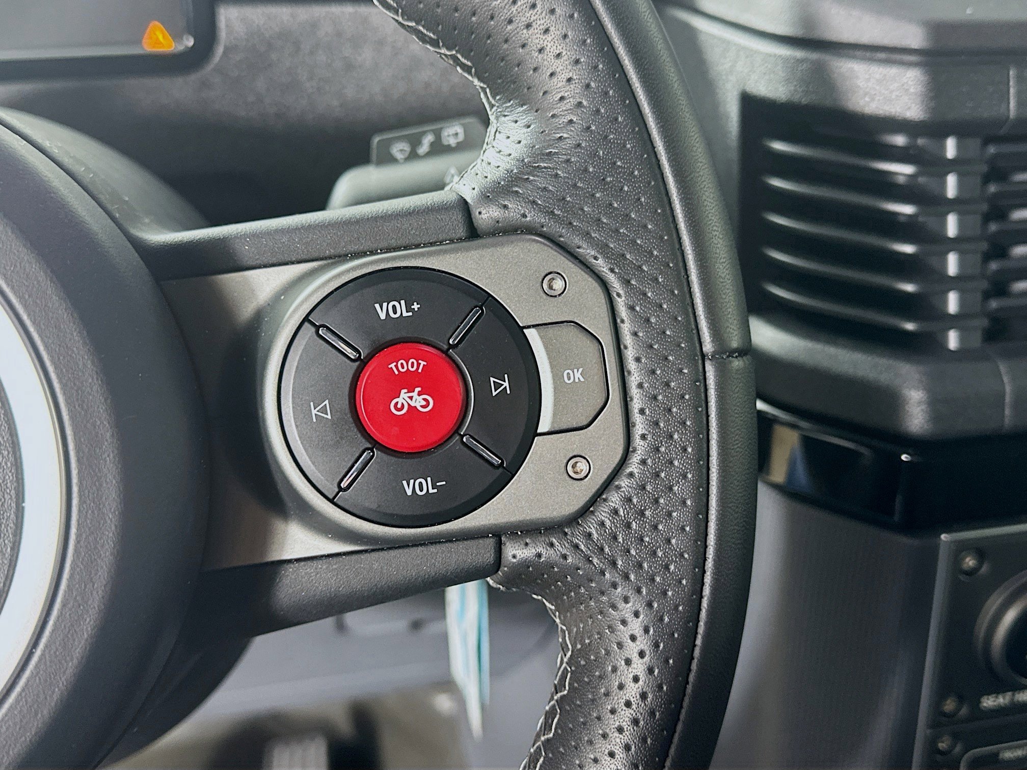 Used 2024 INEOS Grenadier image 20