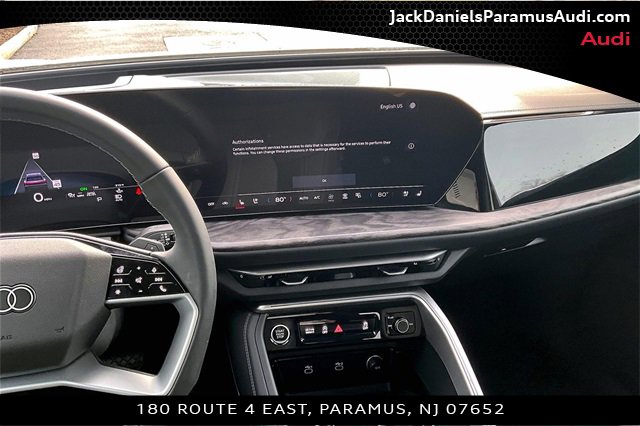 Used 2025 Audi Q5 Premium Plus w/ Premium Plus image 6