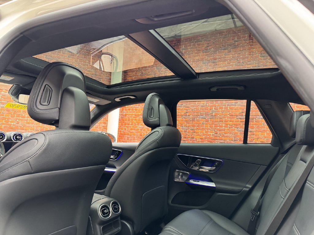 Certified 2025 Mercedes-Benz GLC 300 4MATIC image 25