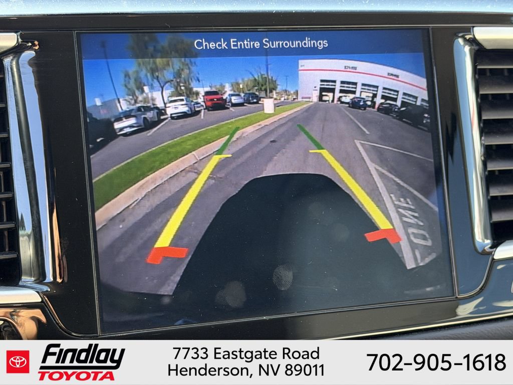 Used 2018 Chrysler Pacifica Touring-L FWD image 26