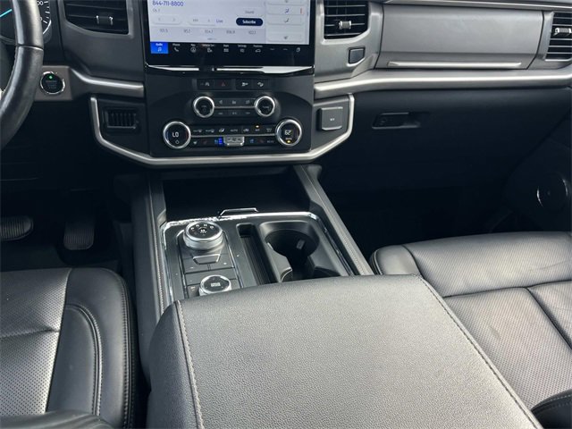 Used 2024 Ford Expedition Max XLT image 17