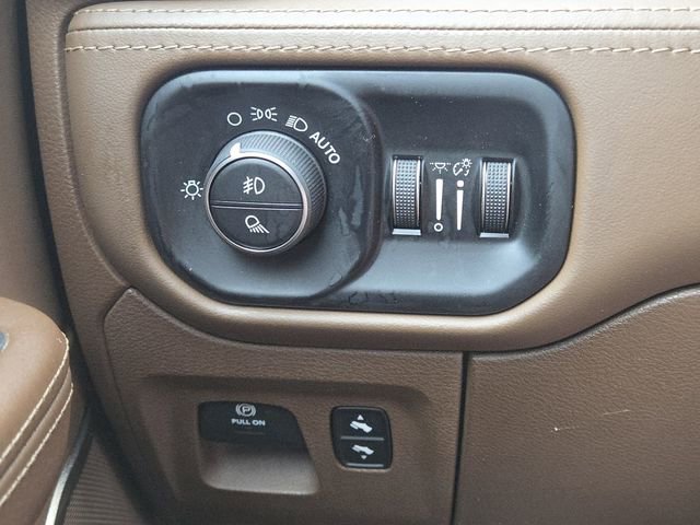 Used 2019 RAM 1500 Limited AWD/4WD image 14