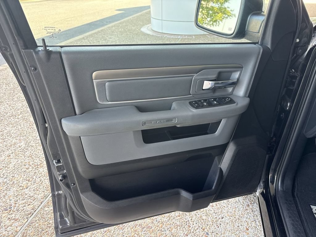 Used 2016 RAM 1500 Big Horn RWD image 22