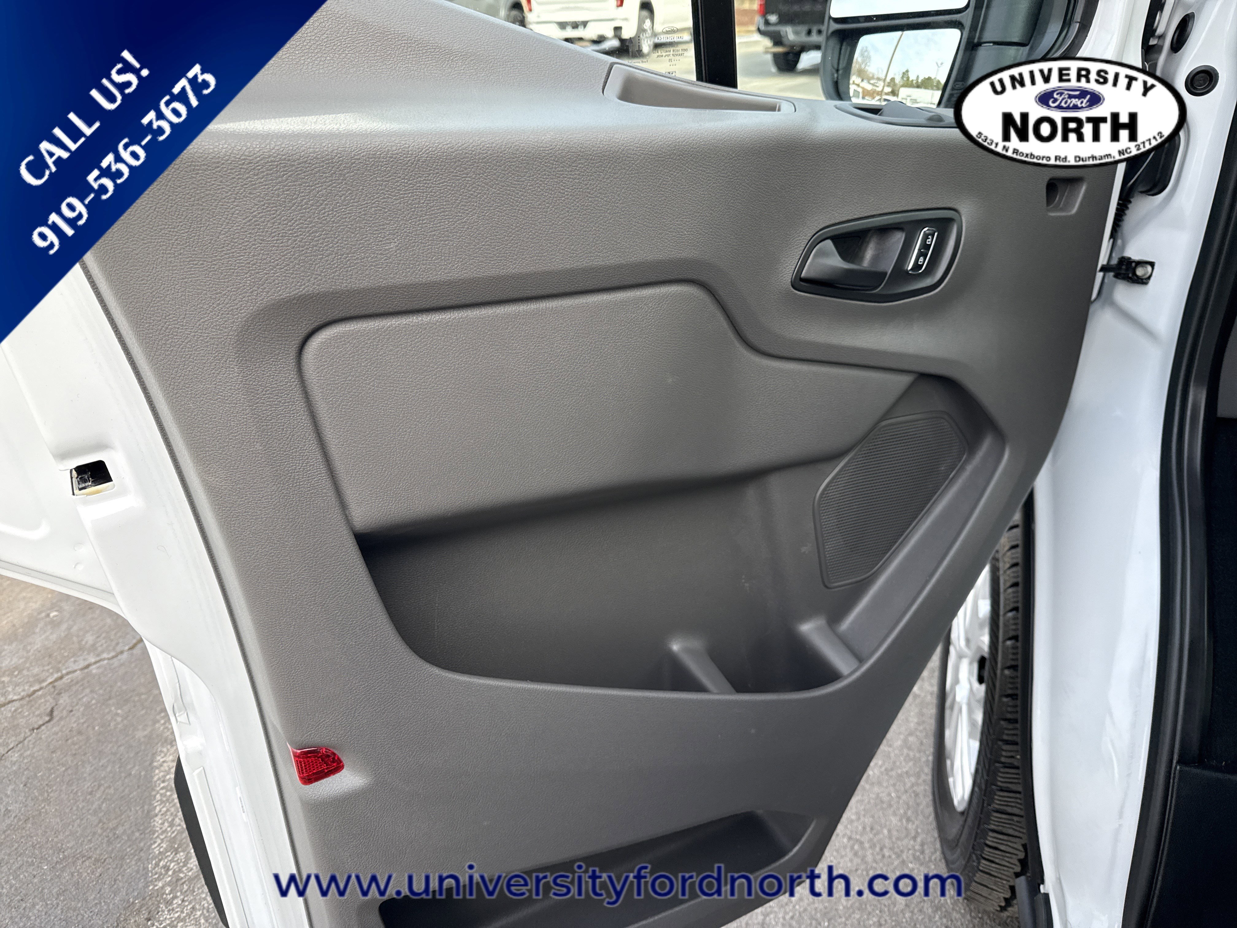 Used 2025 Ford Transit 350 XLT image 11