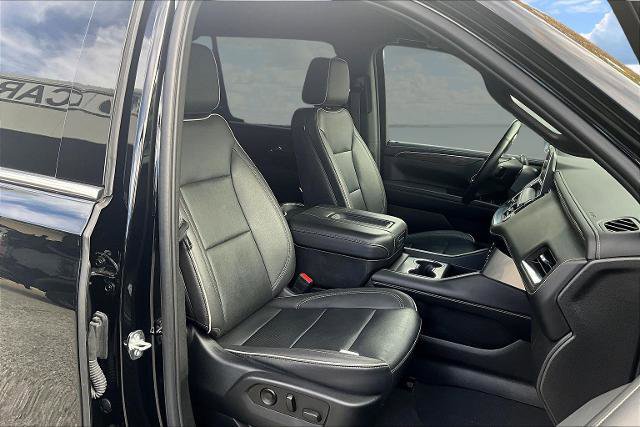 Used 2023 Chevrolet Suburban Premier image 30