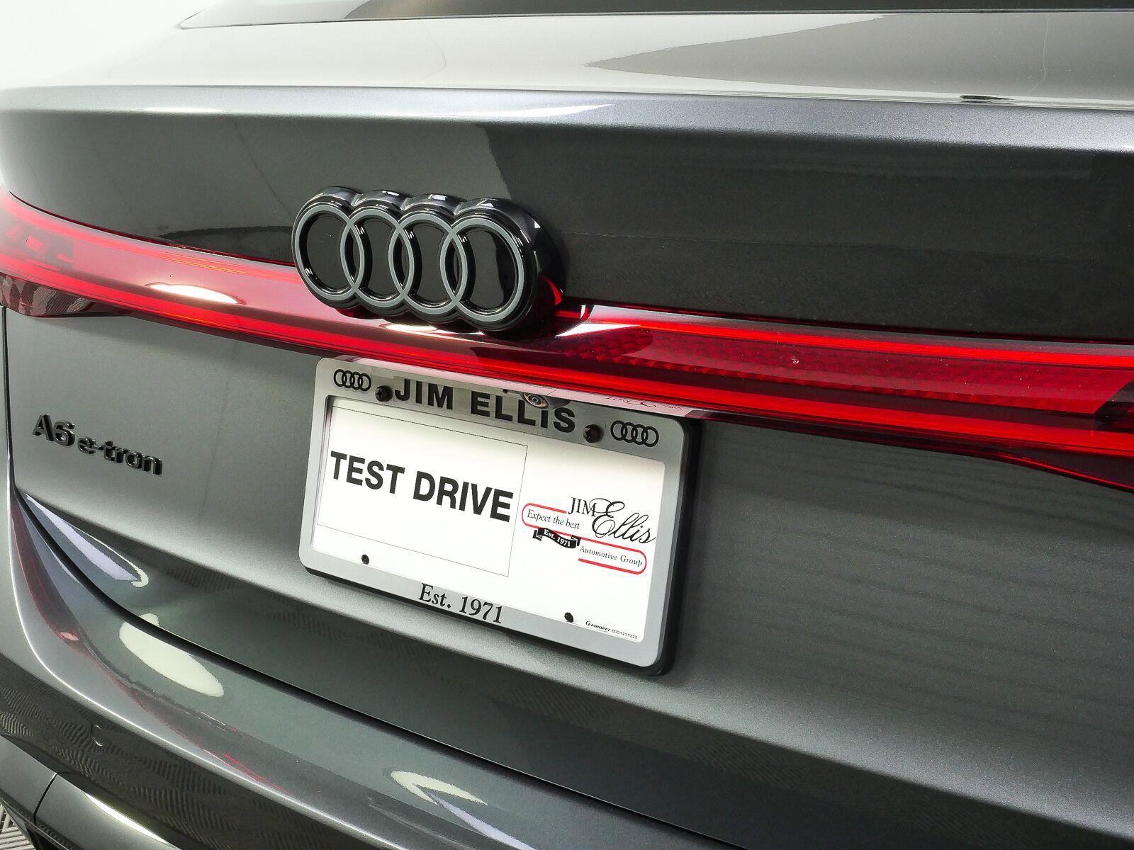 New 2027 Audi A6 e-tron Prestige AWD/4WD image 36