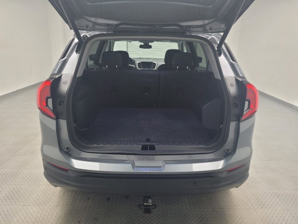 Used 2020 GMC Terrain SLE w/ Driver Convenience Package image 29