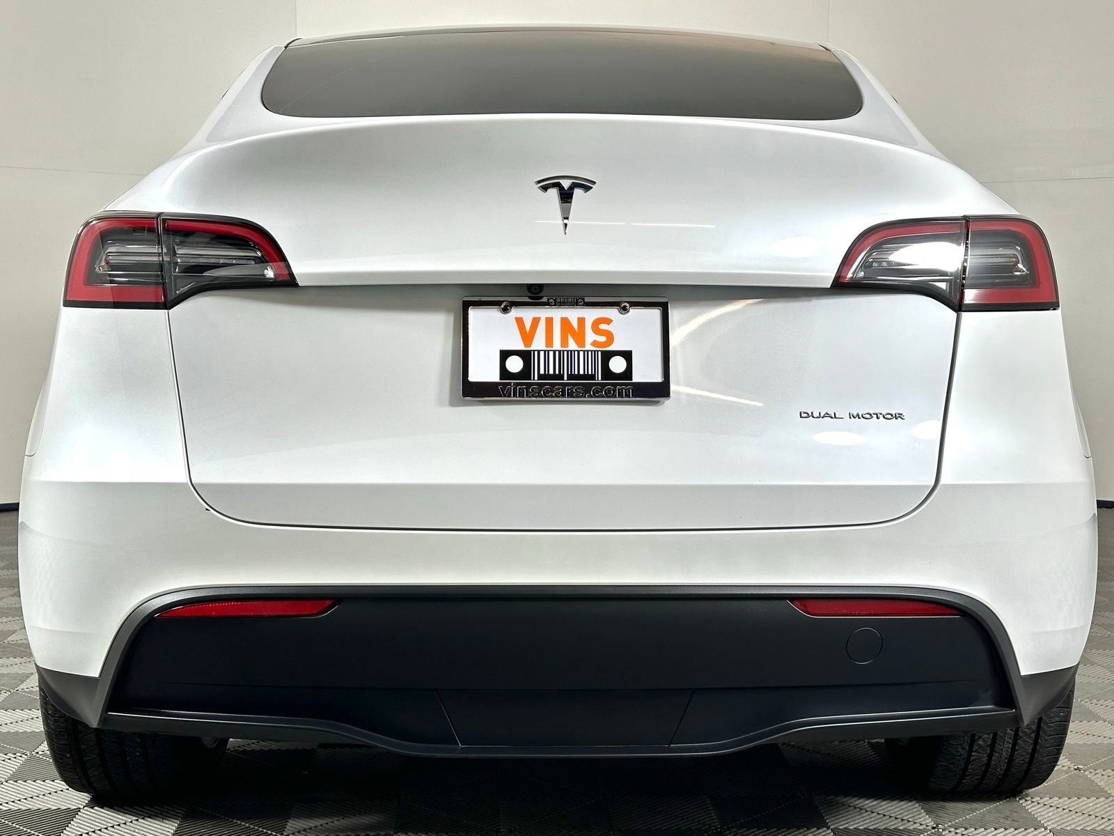 Used 2023 Tesla Model Y Long Range image 27
