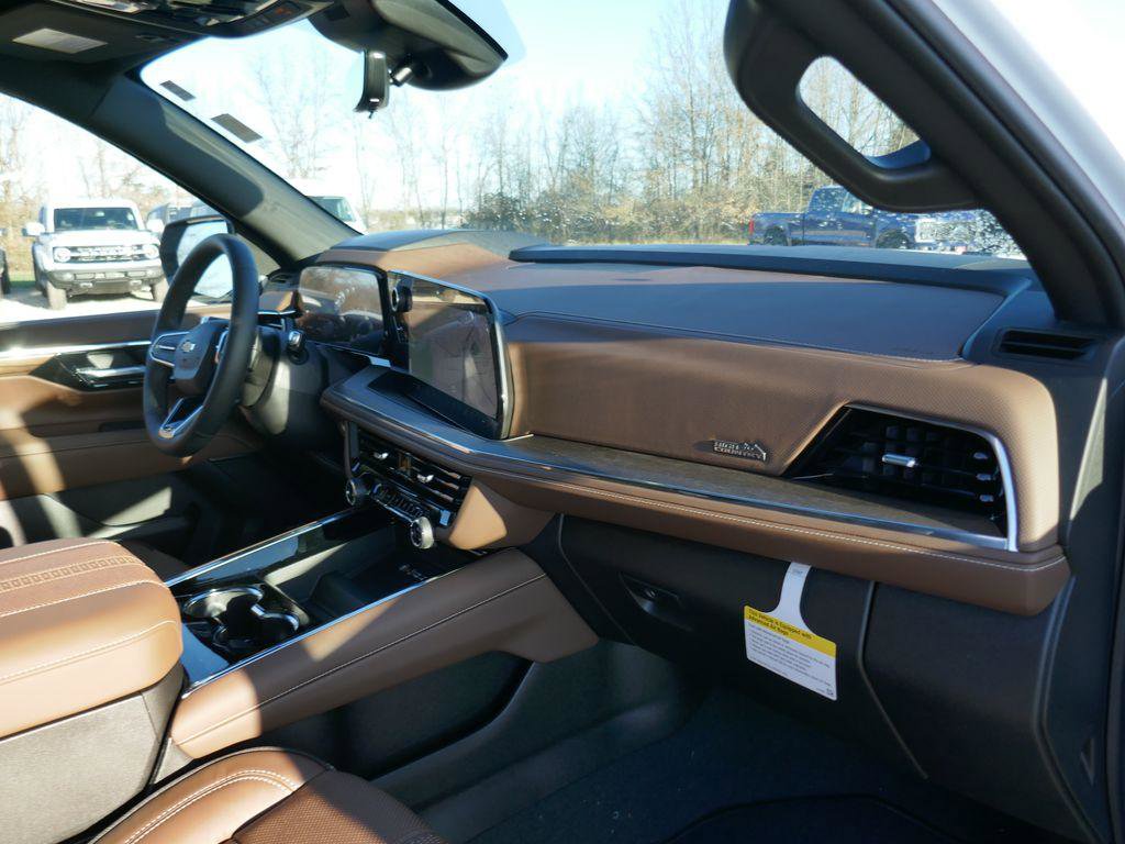 New 2026 Chevrolet Suburban High Country image 10